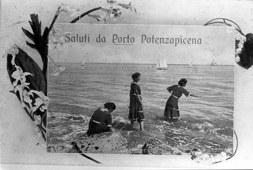Cartoline d'epoca di promozione della spiaggia di Porto Potenza Picena