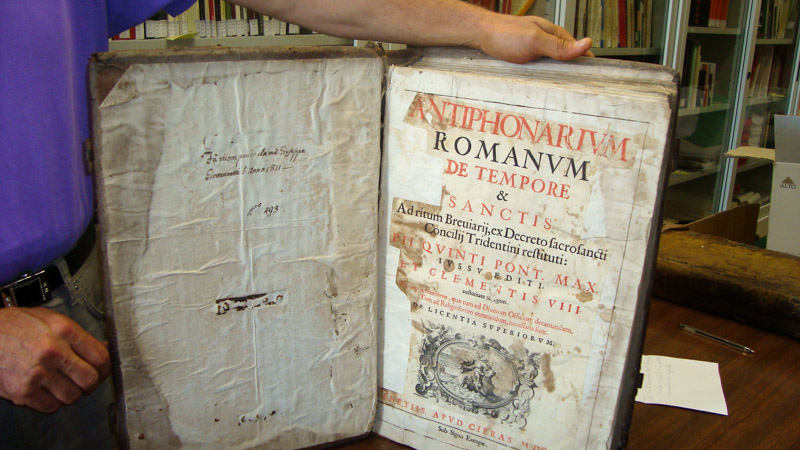 Particolare dell'Antifonario del 1611. Foto Simona Ciasca.