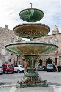 La fontana di Piazza Matteotti oggi. Foto Sergio Ceccotti.
